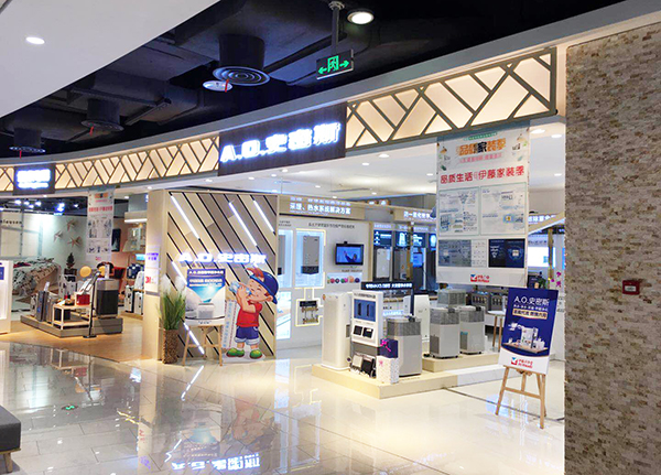 灵闪展柜讲解高端展柜设计要点