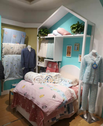 新开的服装店，您还在愁客户不进店吗？