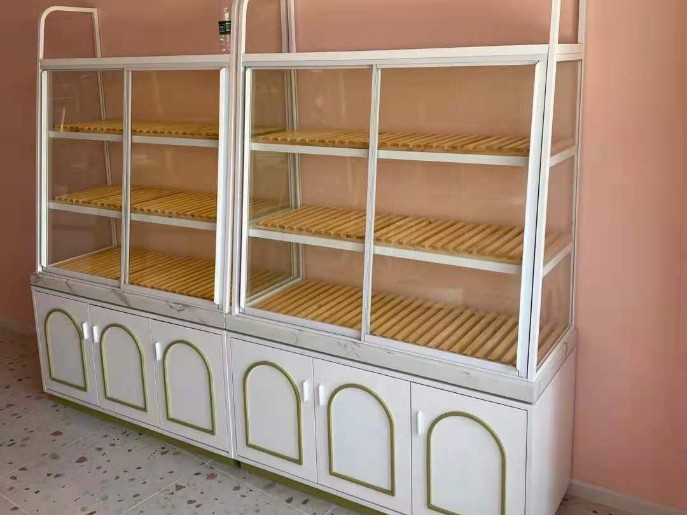 品牌和个人如何来选择展示柜定制厂家