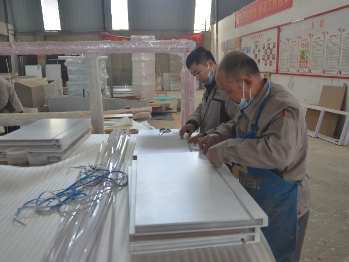 售后服务做得好,上海展柜制作厂才会有订单