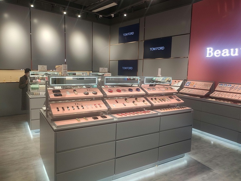 用展柜设计制作来提升销量