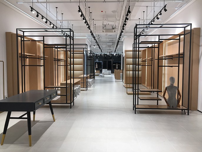 服装展柜设计让服装展示更显高端