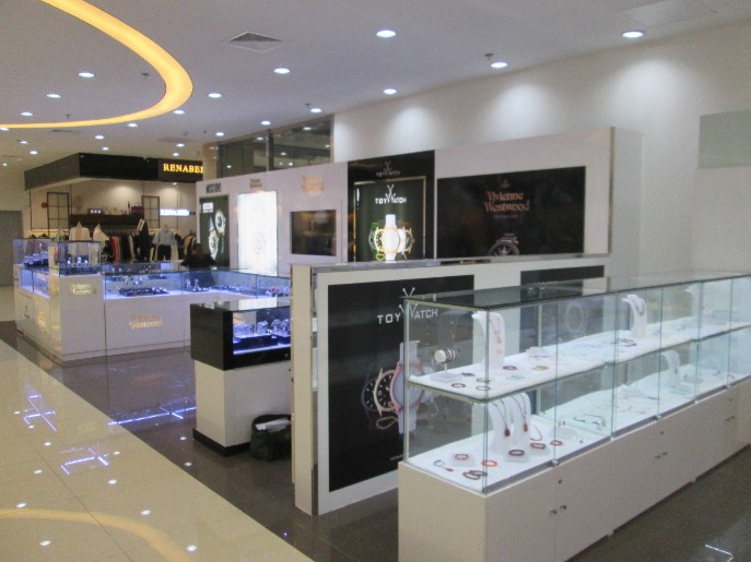 定做烤漆展柜怎么消除异味