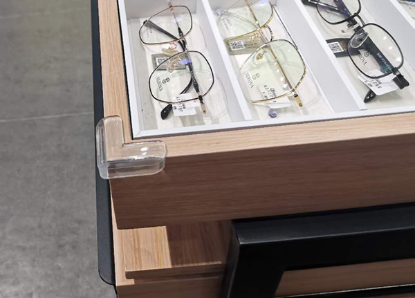 灵闪展示浅谈展柜运输的常识