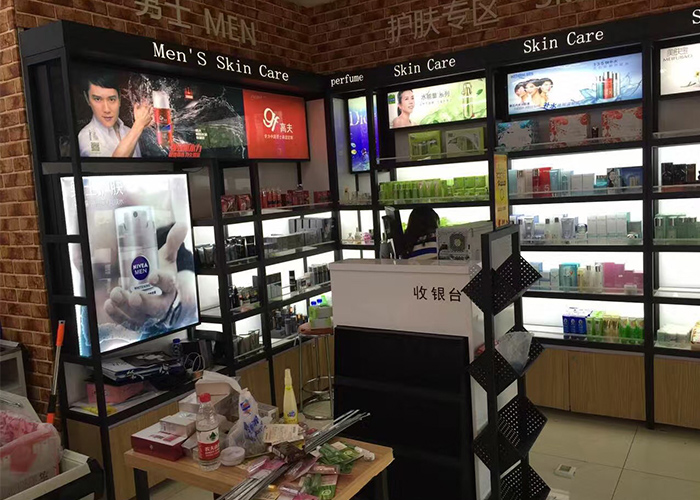 化妆店展柜定制有哪些好处？