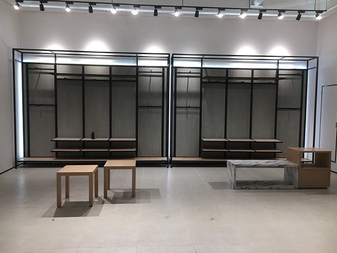 服装展柜