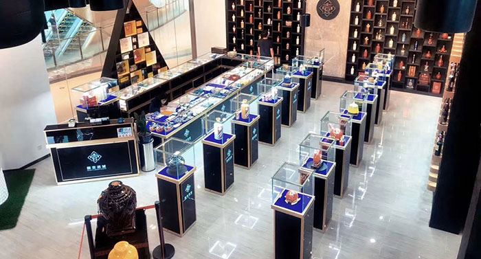 珠宝展柜厂家为您提供玻璃精品展柜信息 (珠宝展柜制造商将为您提供有关精美玻璃展柜的信息。)