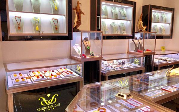 珠宝展示柜定制都需要考虑哪些方面的因素？ (珠宝展示柜定制需要考虑哪些因素？)