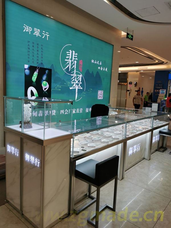 如何验收质量合格的珠宝首饰展柜 (如何验收合格的珠宝展示柜？)
