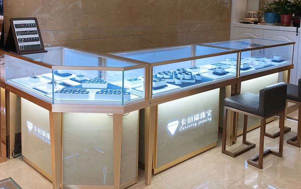 商场珠宝展柜定做公司哪家好? (商场最好的珠宝展示柜定制公司是哪家？)