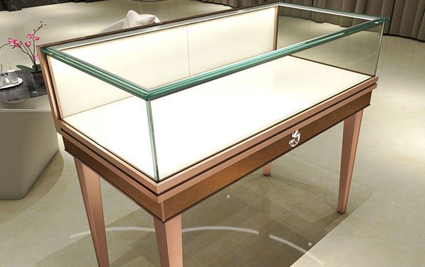 高档手表店的展柜都是什么牌子的? (高档手表店里的展示柜都是什么牌子？)