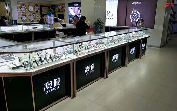 品牌手表展柜质量怎么样?做工好不好 (品牌手表展柜质量如何?做工好吗?)
