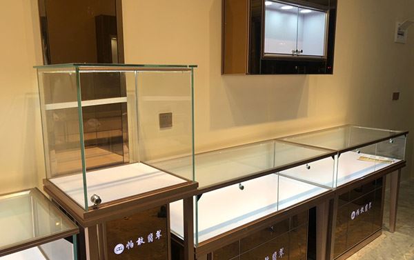 珠宝展示柜定制在哪里? (珠宝展示柜在哪里定制？)