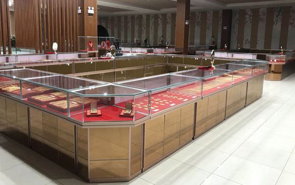 展柜合理配色，以增强展柜的美感 (展示柜的合理配色，提升展示柜的美感。)