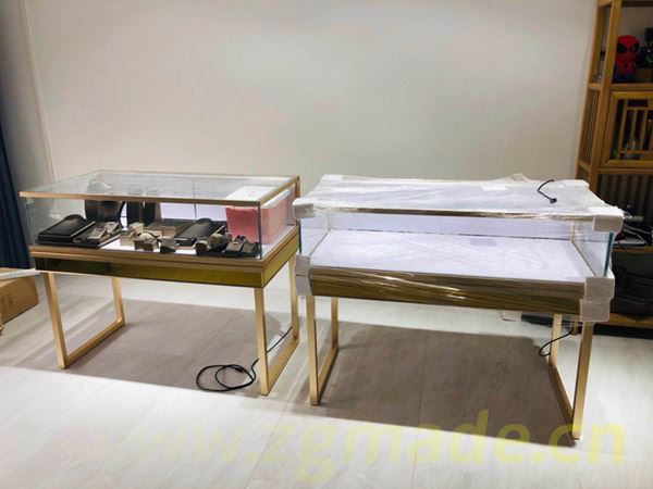 关于珠宝展示柜金属部位的保养 (珠宝展示柜金属部件的维护)