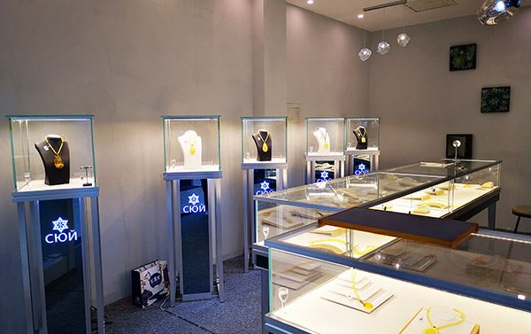 关于珠宝展柜设计的均衡问题 (论珠宝橱窗设计的平衡)