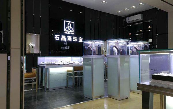 知道高端珠宝展柜厂怎么找吗?四点解决问题 (你知道如何找到一个高档珠宝展柜工厂吗？四点解决方案)