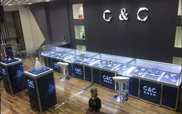 上海珠宝展柜厂家好不好?怎么看? (上海珠宝展示柜厂家好吗？你怎么想呢?)