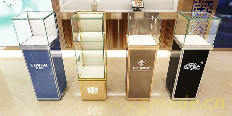 珠宝玻璃展示柜逐渐向色彩化转变 (玻璃展示柜逐渐向彩色转变。)