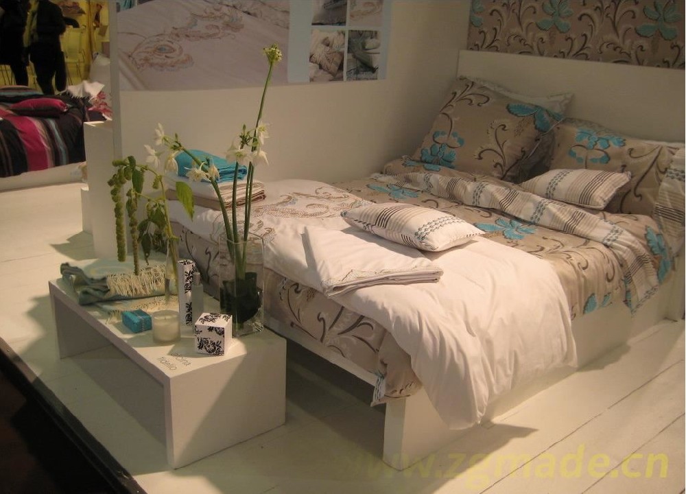 服装店铺陈列与展示设计，服装店铺陈列展厅技