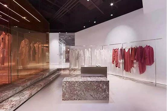 珠宝展示柜台陈列怎么布局，珠宝展示陈列布局方法分享