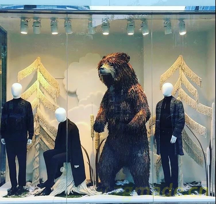 陈列设计中的版式设计节奏感与对称性的律动