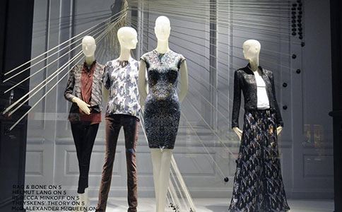 橱窗陈列必不可少的道具—模特