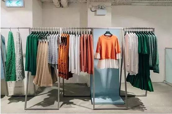 相关服饰道具陈列常用的方法,相关服饰道具陈列方法分享