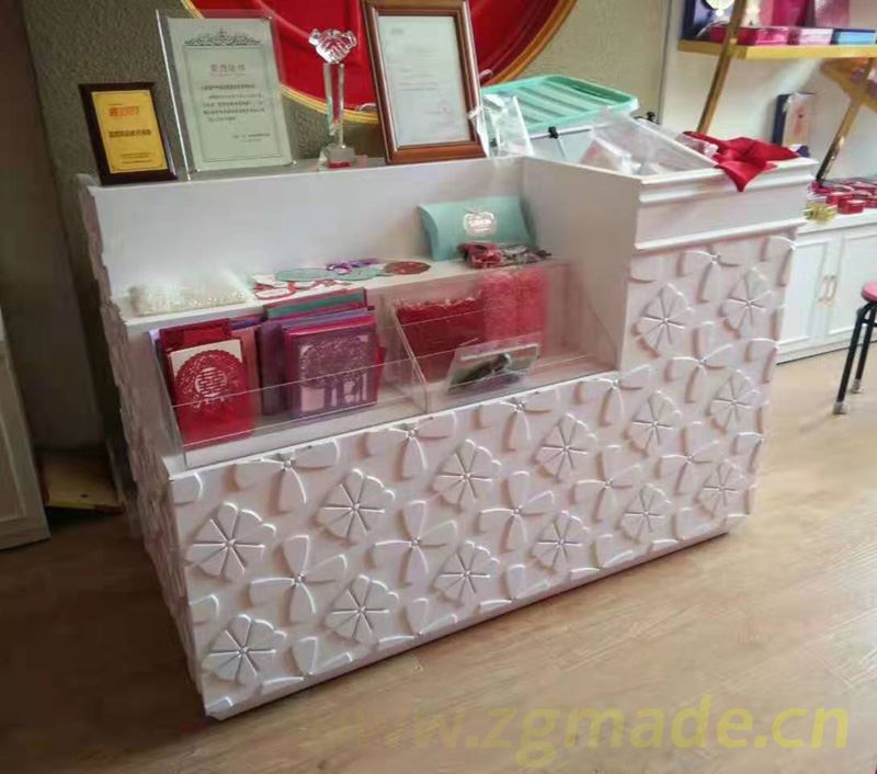 展示柜定制前需要考虑的几点要素