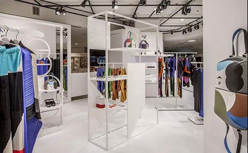 搞懂这些女装陈列技巧，还怕业绩不好吗？