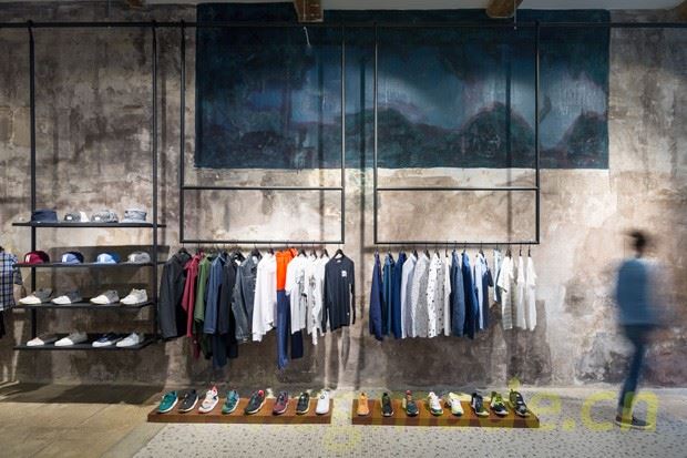 独特的时尚潮流陈列设计使店铺更加丰富多彩