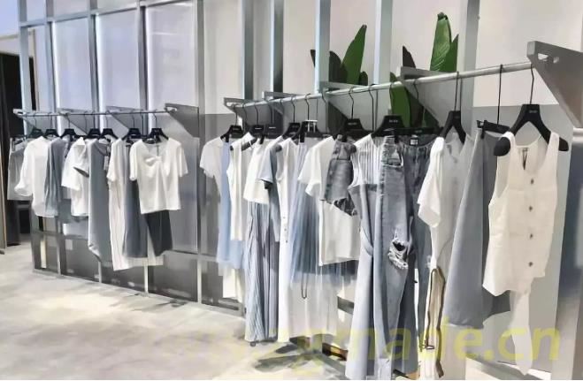 店铺陈列鞋帽没有美感怎么办，教你有规划的打造鞋帽陈列