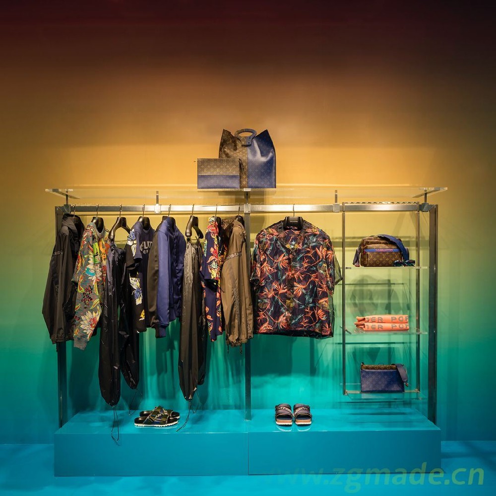 服装店铺的陈列展示设计和人们的穿衣色彩搭配该怎么做?