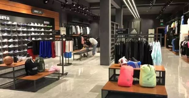 珠宝店铺货物陈列关键点解析，给你的珠宝更有使用价值