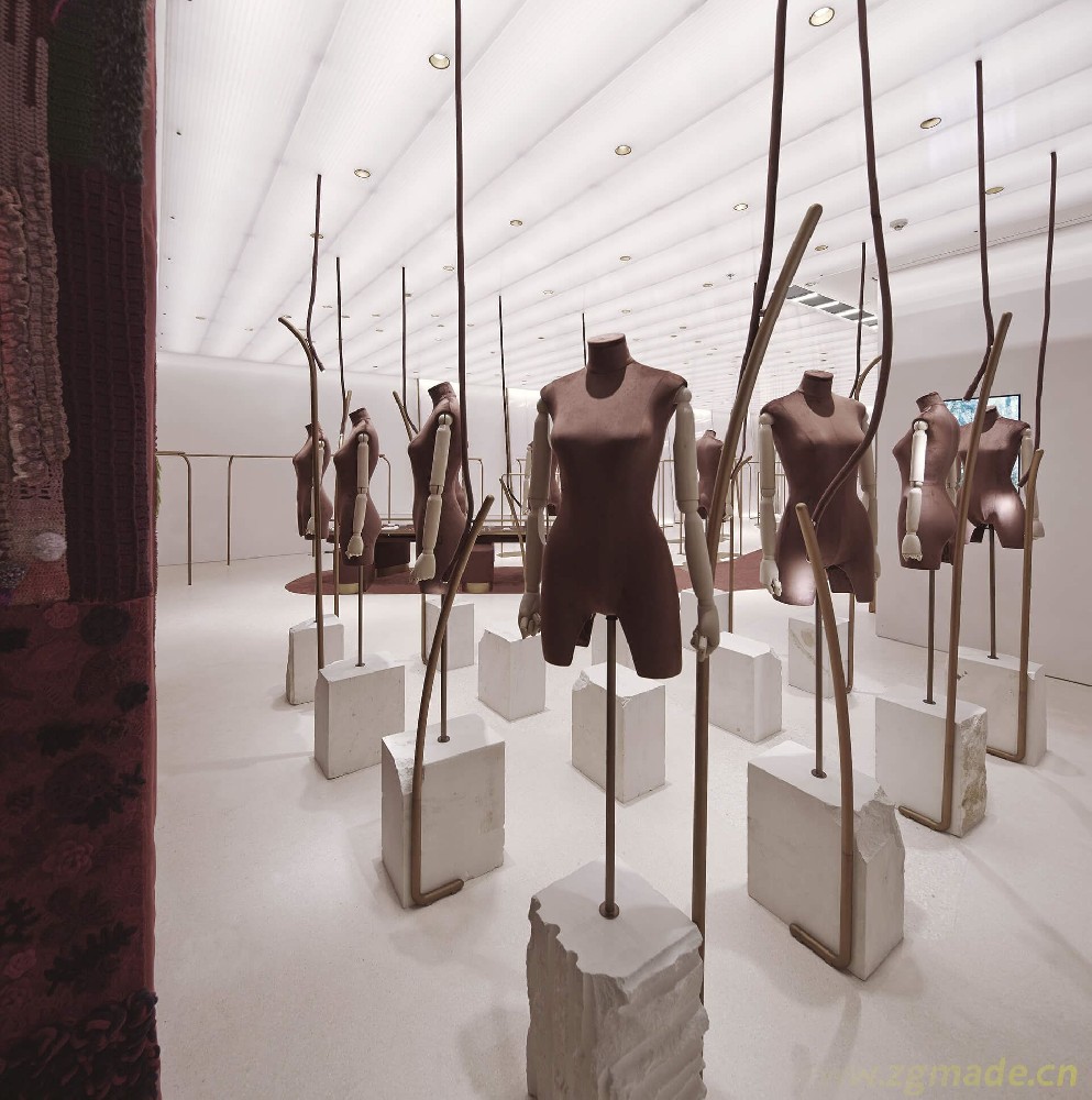 营造品牌形象的陈列设计，提升记忆点