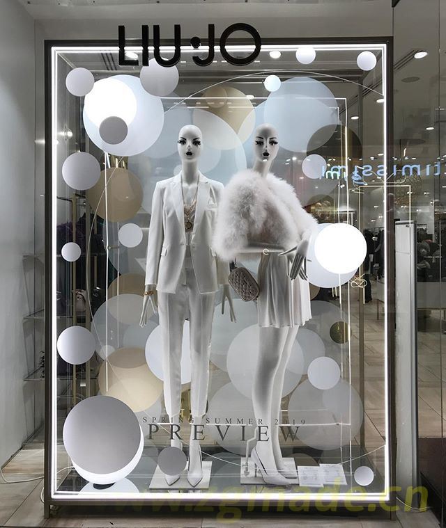 让零售陈列设计师来告诉你冬天该怎么叠穿！