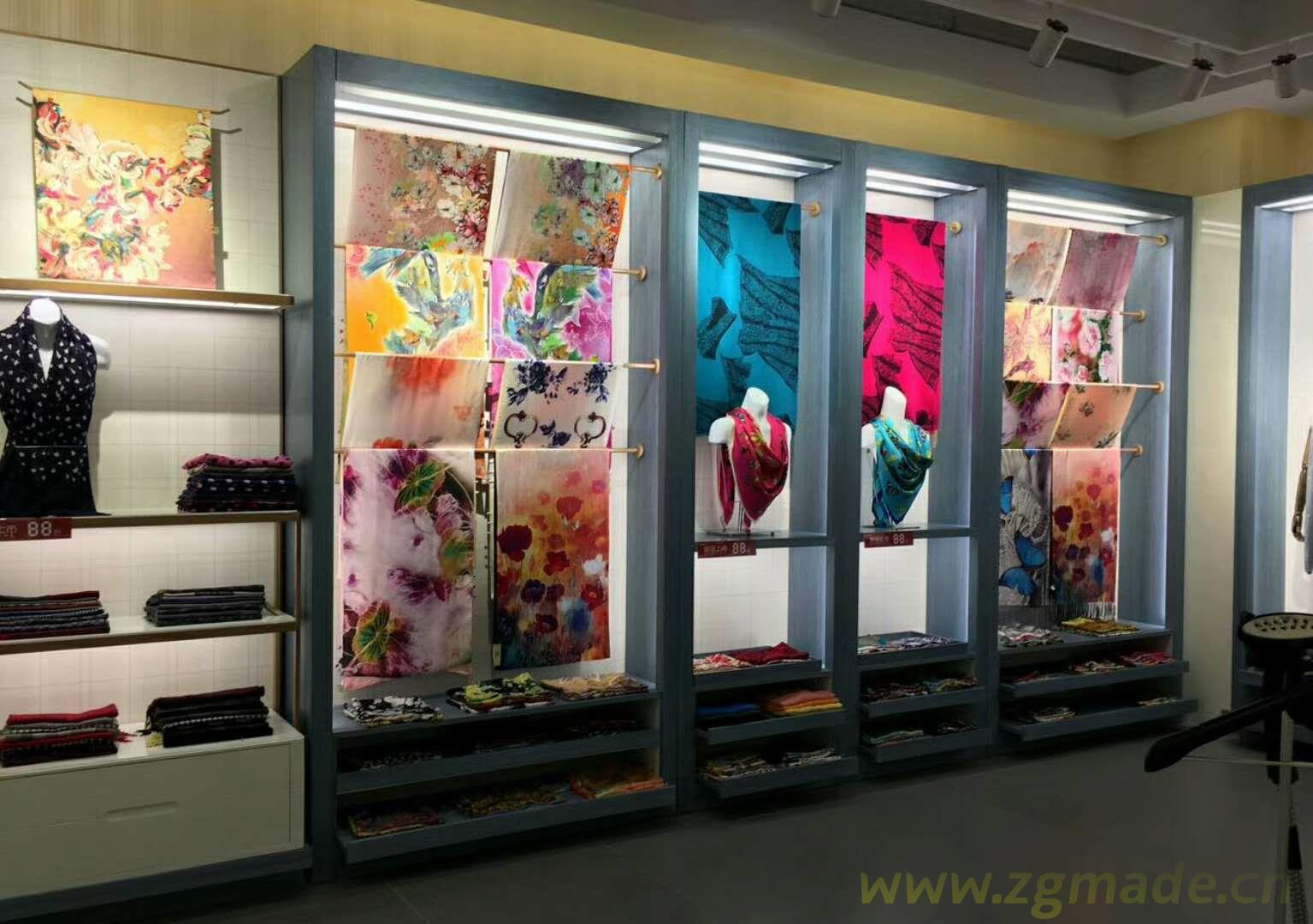 雨季对展柜有没什么影响 (雨季对展柜有影响吗？)