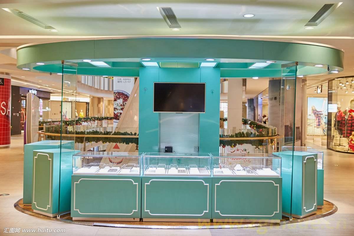 展柜颜色搭配技巧 (橱窗的配色技巧)