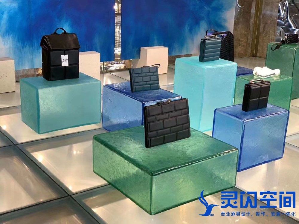 透明材质产品展示道具定制