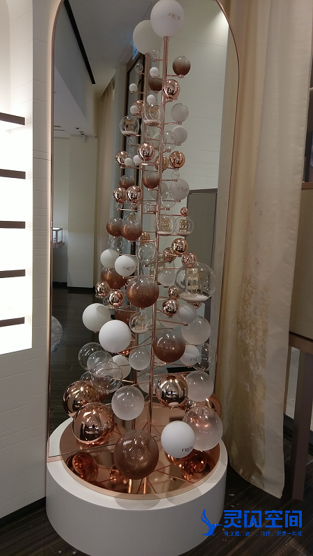品牌店铺节庆展示道具定制