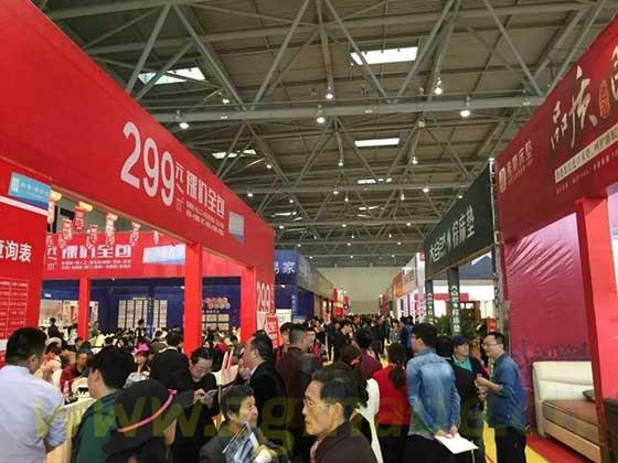 如何把握展会现场情况呢？ (如何把握展会现场情况呢?)