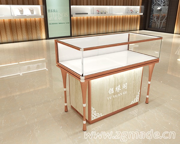 展柜和家具之间的区别分析 (展柜的特点)
