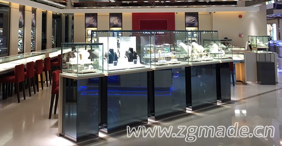 品牌珠宝展柜终端视觉统一搭配技巧！ (首饰展柜设计)