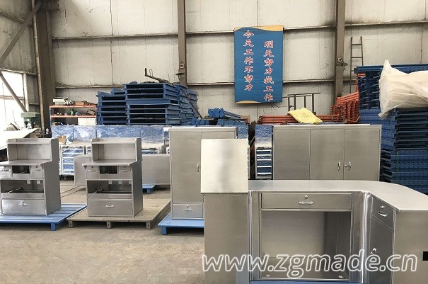不锈钢展柜应该怎么进行钝化处理？它的保养技巧了解一下！ ()