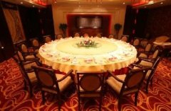 上海饭店桌椅哪里买？？？